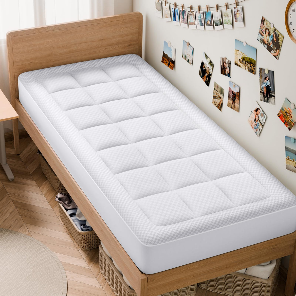 OLANLY Queen Quilted Fitted Mattress Pad – Soft Pillow Top Mattress Topper, Down Alternative Fill, Cooling Comfort Breathable Mattress Cover, Machine Washable Deep Pocket Mattress Protector, White