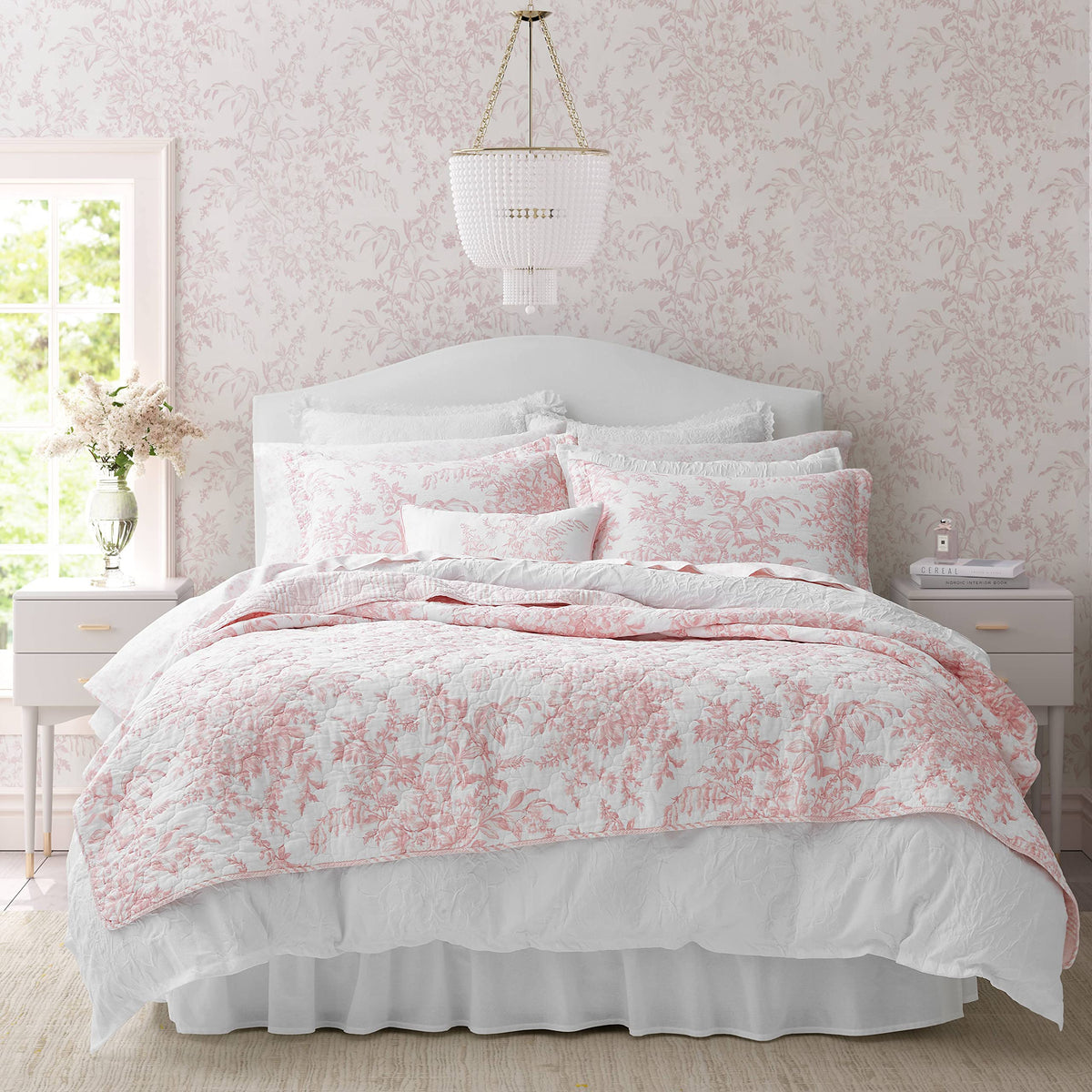 Laura Ashley - Queen Cotton Quilt with Shams, Reversible 3-Piece Bedding