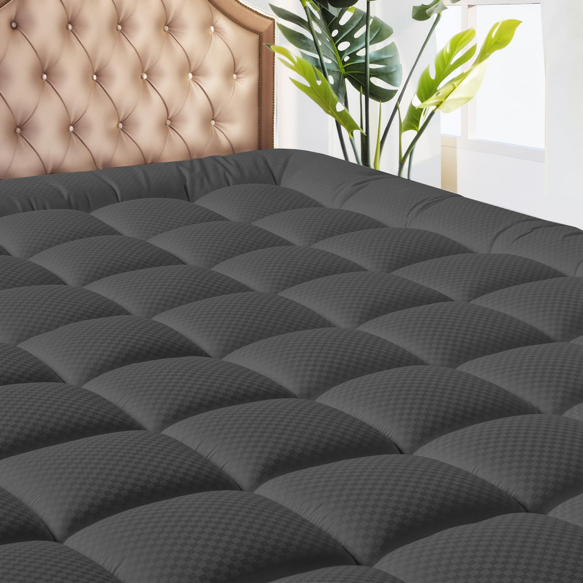 MATBEBY Twin Size Mattress Pad - Cooling Breathable Mattress Topper, Quilted Fitted Mattress Protector, Pillow Top Mattress Cover with 8-21" Deep Pocket, Soft, Machine Washable, White, 39x75 Inches