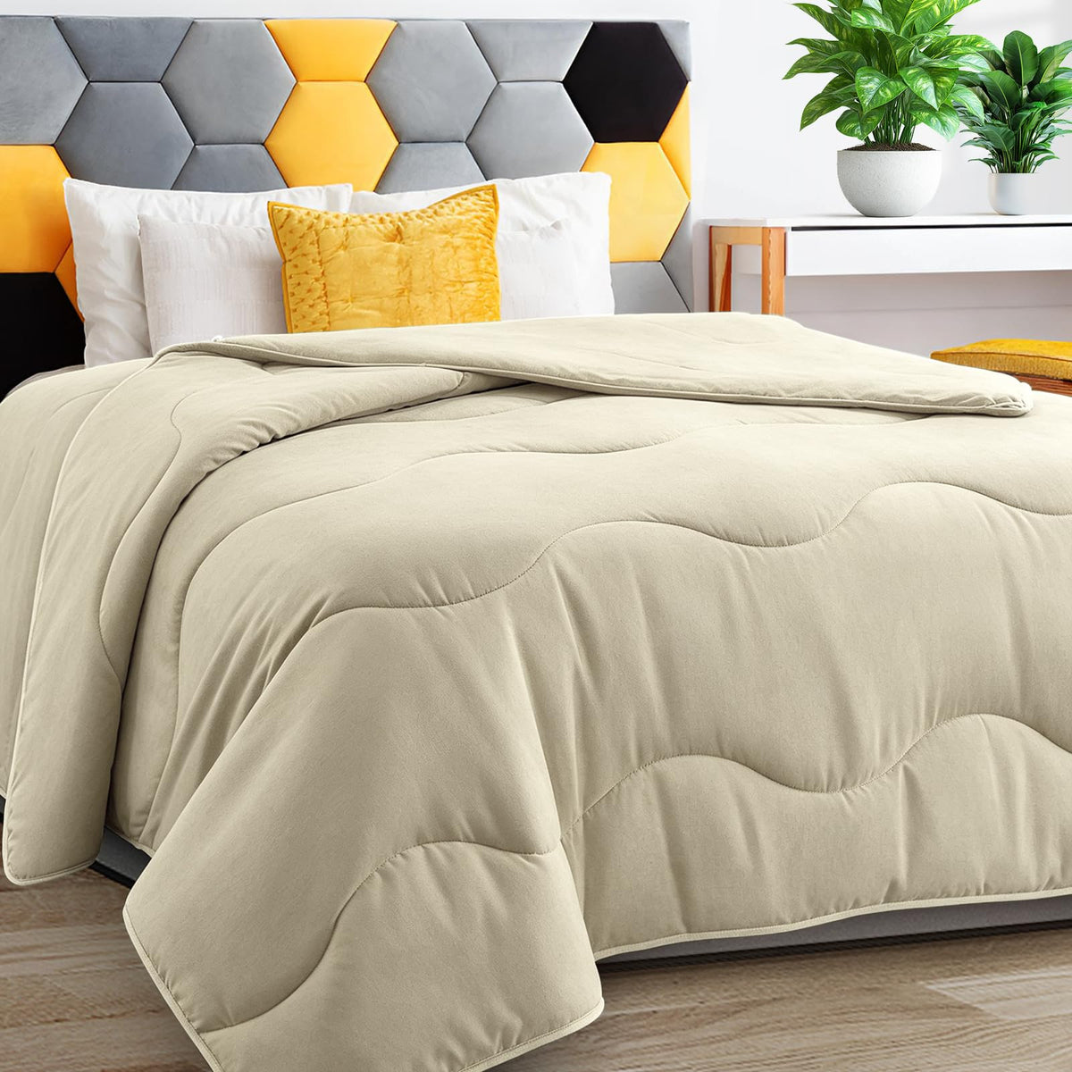 MEELUS Lightweight Comforter Cooling White, All Season Duvet Insert
