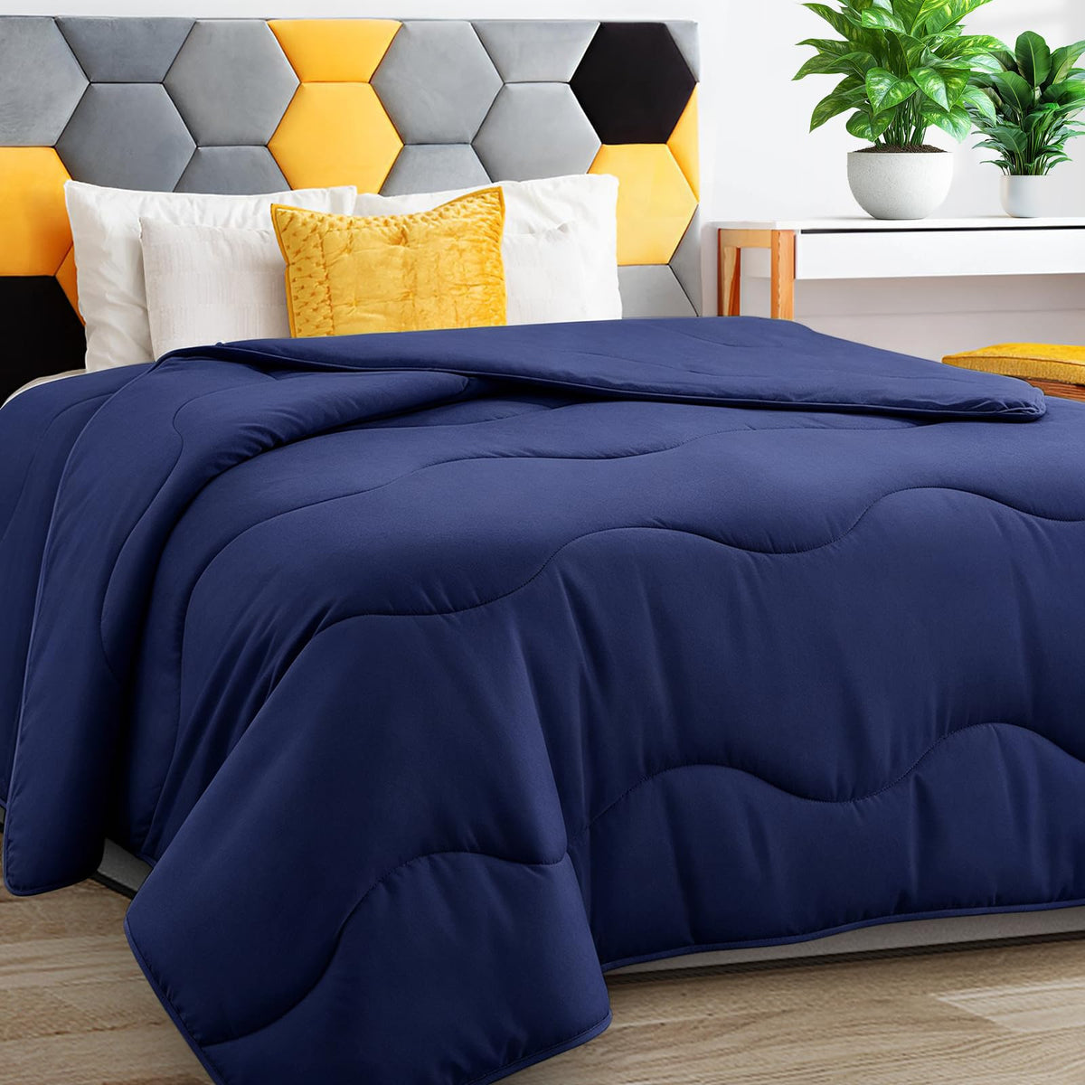 MEELUS Lightweight Comforter Cooling White, All Season Duvet Insert
