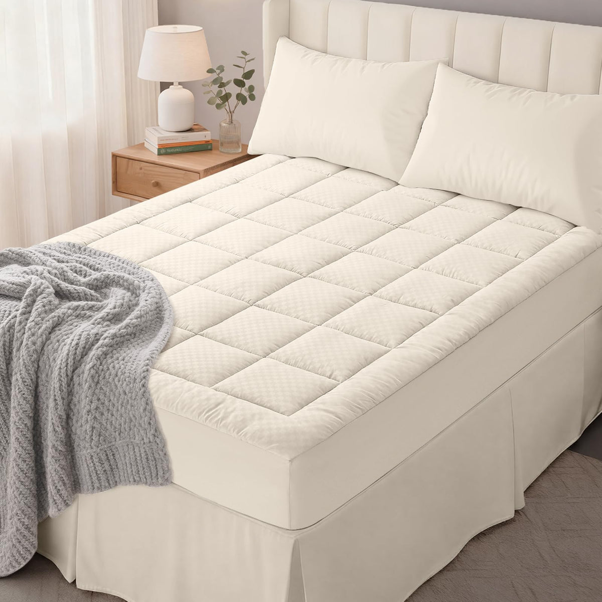 OLANLY Queen Quilted Fitted Mattress Pad – Soft Pillow Top Mattress Topper, Down Alternative Fill, Cooling Comfort Breathable Mattress Cover, Machine Washable Deep Pocket Mattress Protector, White