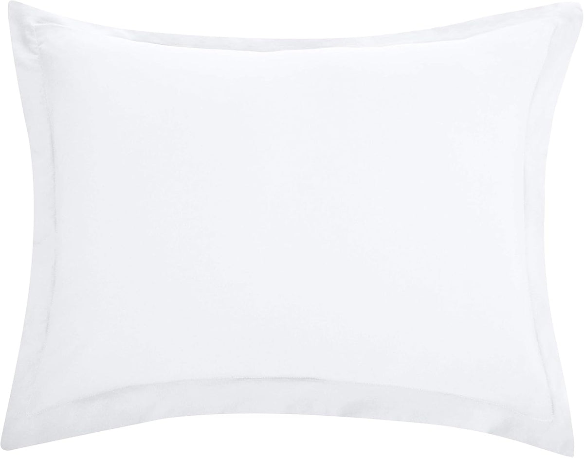 Amazon Basics Lightweight Wrinkle-Resistant Microfiber 3 Piece Duvet Cover Set with Zipper Closure, Full/Queen, Bright White Temp