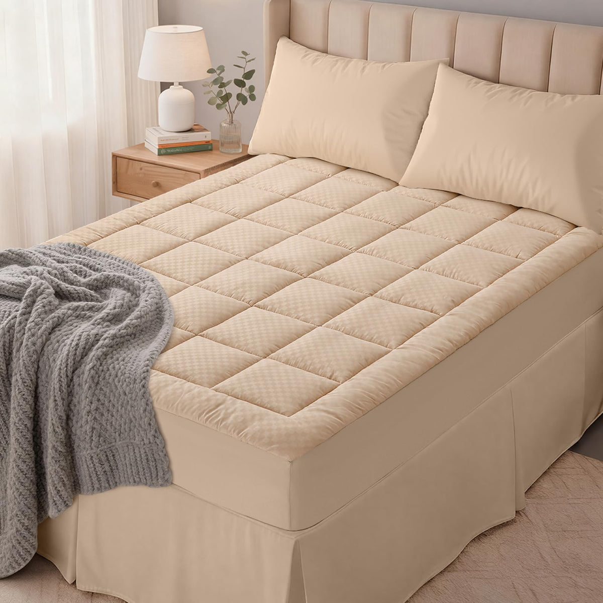 OLANLY Queen Quilted Fitted Mattress Pad – Soft Pillow Top Mattress Topper, Down Alternative Fill, Cooling Comfort Breathable Mattress Cover, Machine Washable Deep Pocket Mattress Protector, White