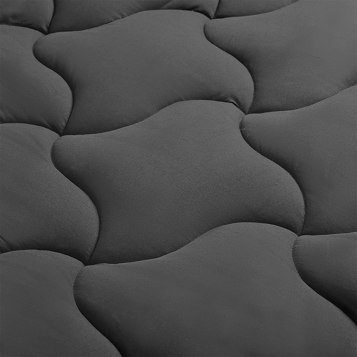 SLEEP ZONE Cooling Mattress Topper Queen Mattress Pad, Quilted Fitted Mattress Cover, Machine Washable, Soft Fluffy Down Alternative, Deep Pocket 8~21 inch (White, Queen)