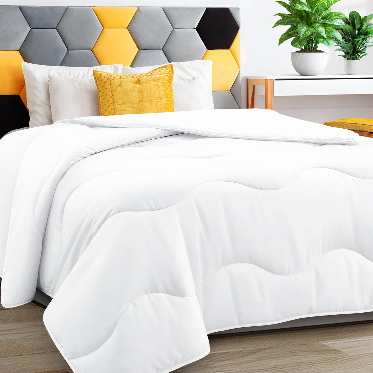 MEELUS Lightweight Comforter Cooling White, All Season Duvet Insert