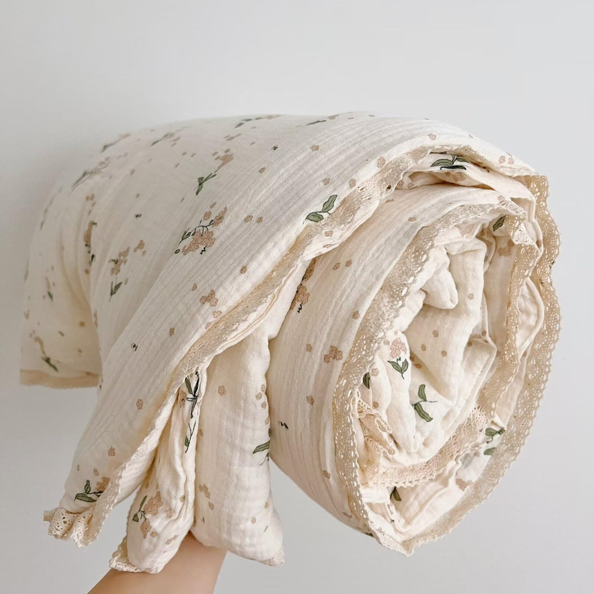 BuLuTu Shabby Chic Floral Quilt for Full Size Bed Blankets Muslin Cotton Summer Quilts Lightweight Soft Kids Comforter for Girls Teens Azalea Pattern, 79"x90", 3.9 Pounds, No Pillowcases