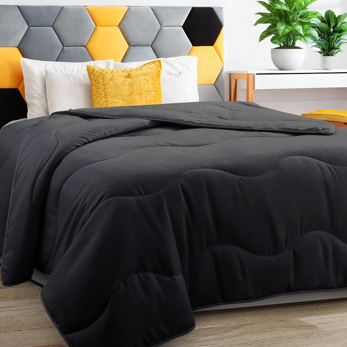 MEELUS Lightweight Comforter Cooling White, All Season Duvet Insert