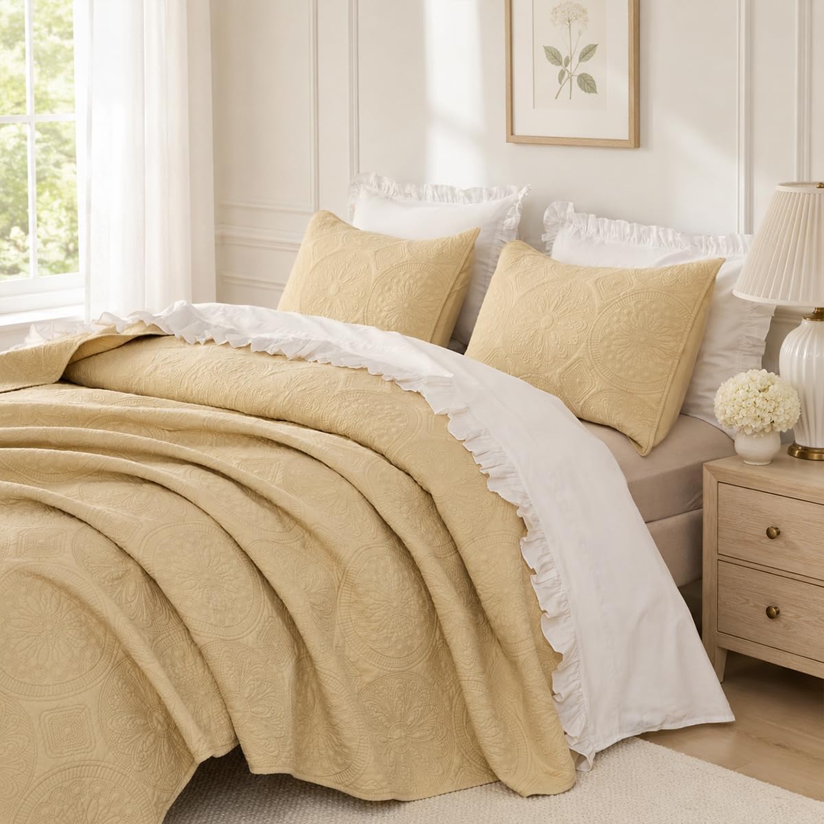 Brandream Queen Size Quilt Set Cotton Beige Quilts Luxury Medallion Matelasse Coverlet Set 3-Piece