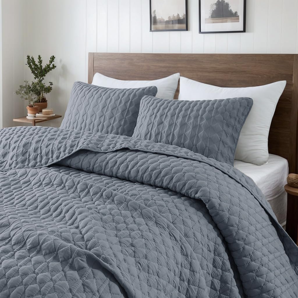 WDCOZY Oversized California Cal King Size Quilt Bedding Sets with 2 Pillow Shams, Beige Tan Cream Lightweight Soft Bedspread Coverlet Bed Cover, All Season Spring Summer, 3 Pieces, 116x106 inches