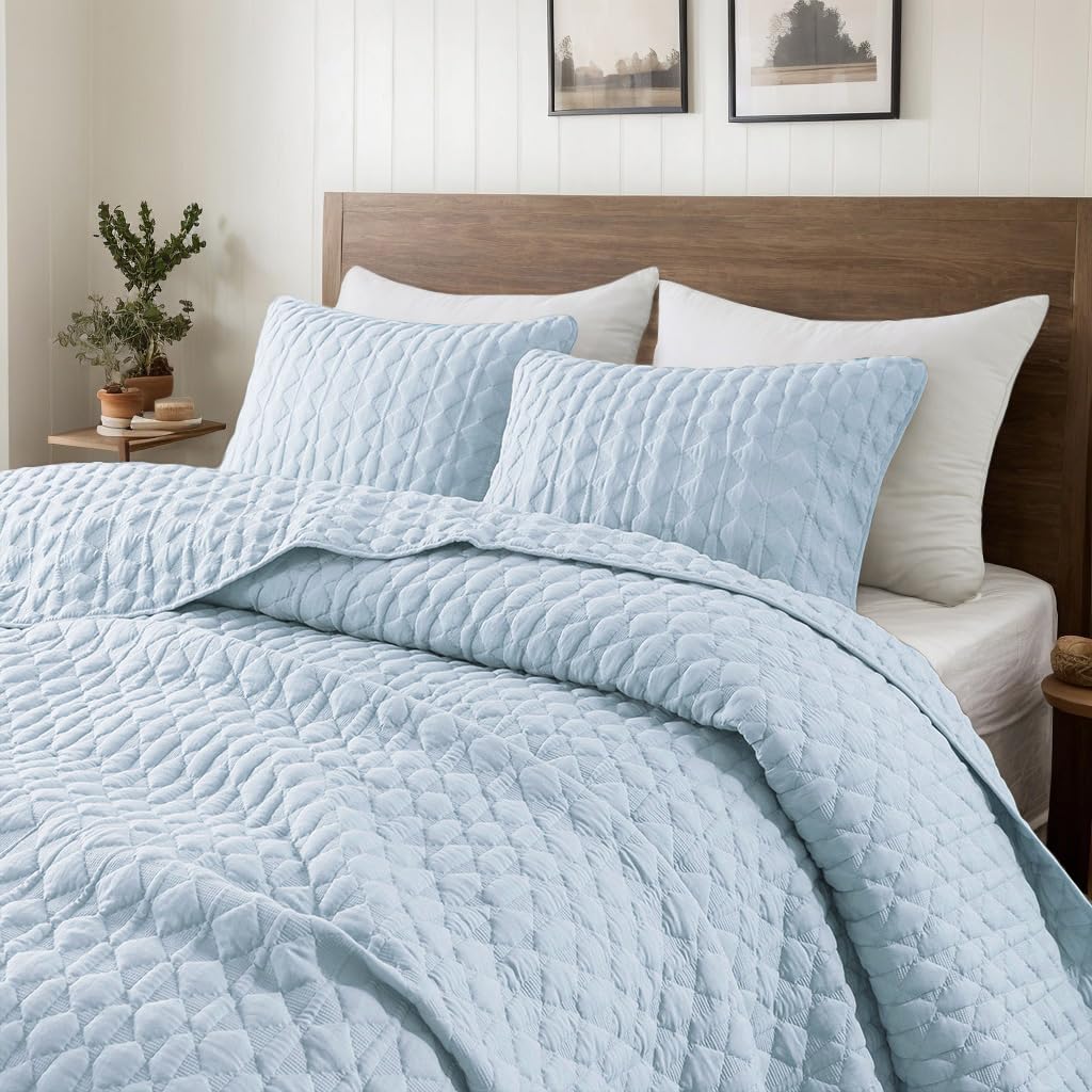 WDCOZY Oversized California Cal King Size Quilt Bedding Sets with 2 Pillow Shams, Beige Tan Cream Lightweight Soft Bedspread Coverlet Bed Cover, All Season Spring Summer, 3 Pieces, 116x106 inches