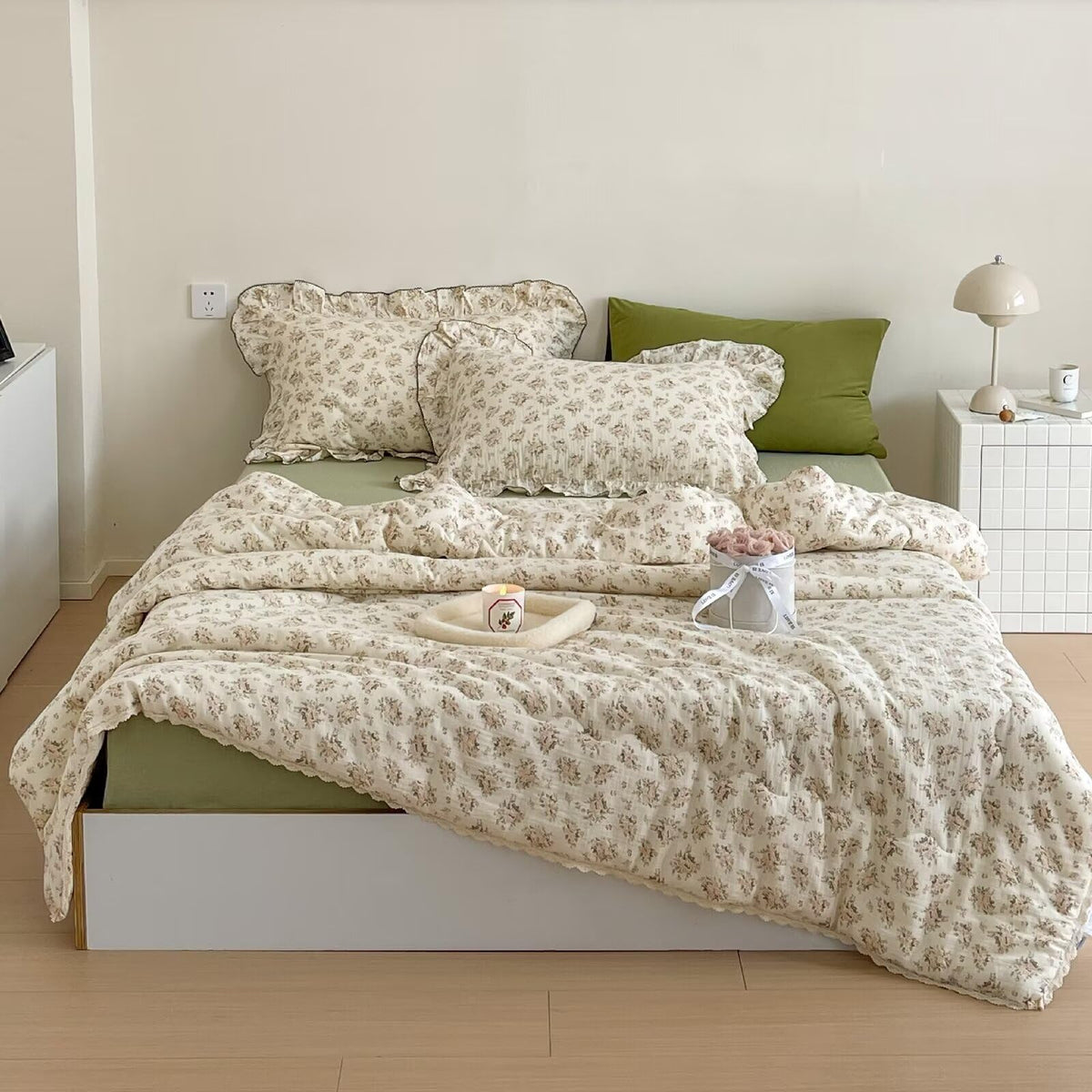 BuLuTu Shabby Chic Floral Quilt for Full Size Bed Blankets Muslin Cotton Summer Quilts Lightweight Soft Kids Comforter for Girls Teens Azalea Pattern, 79"x90", 3.9 Pounds, No Pillowcases