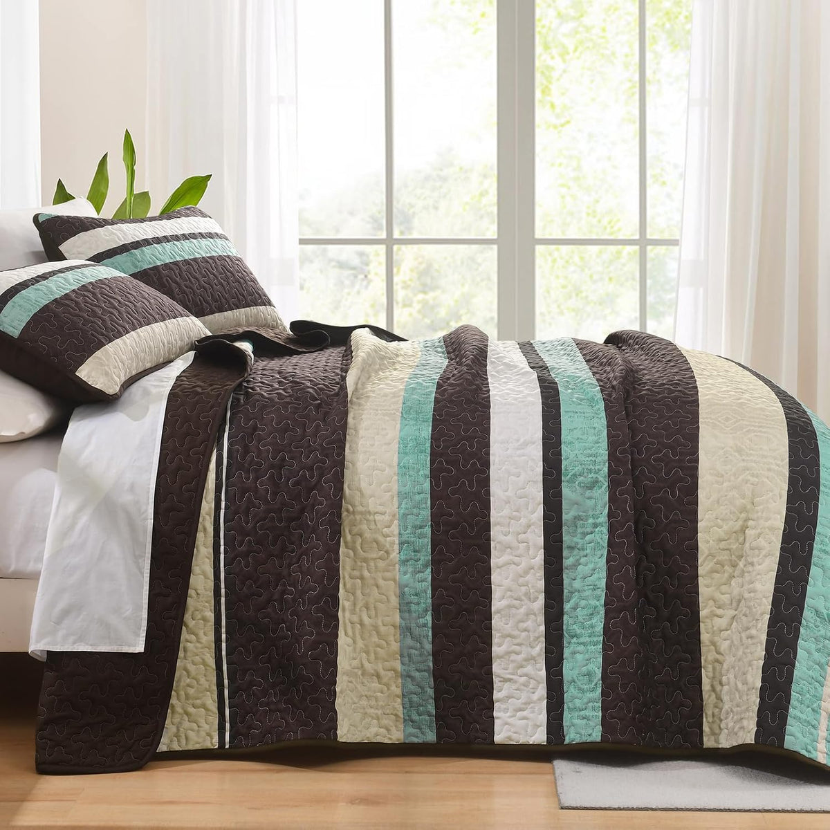 Dobuyly King Size Striped Quilt, Boho Brown Lightweight Bedspread Bedding