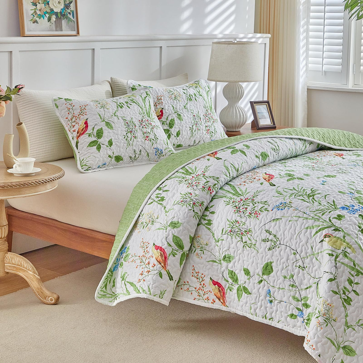 Joyreap 2 Pieces Microfiber Quilt Set, Botanical Blue Leaves on Light Gray Reversible Design, Bedspread Bed Cover for All Season, 1 Quilt and 1 Pillow Sham (Twin, 68x86 inches)