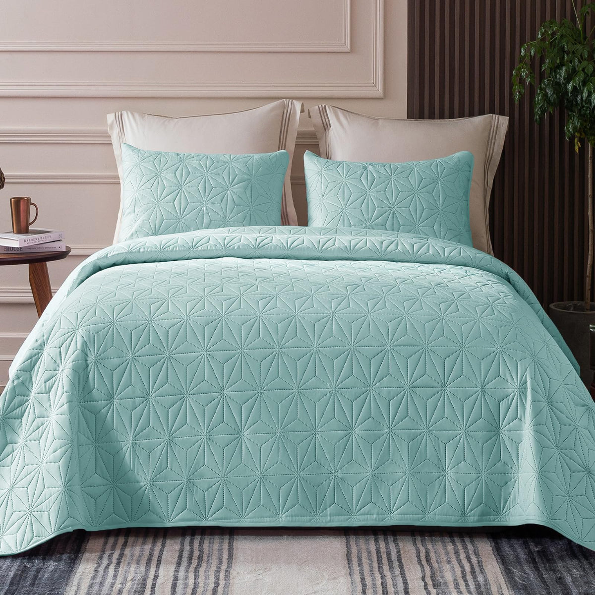 Whale Flotilla Soft King Quilt Bedding Set Lightweight Bedspread