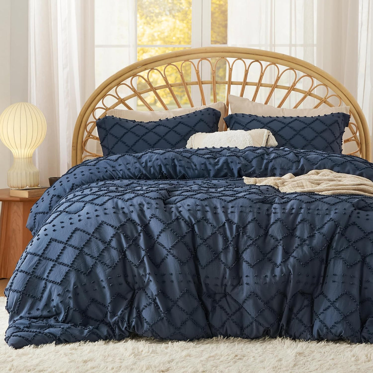 Bedsure Boho Tufted White Twin XL Comforter Set, Farmhouse-Style Bedding