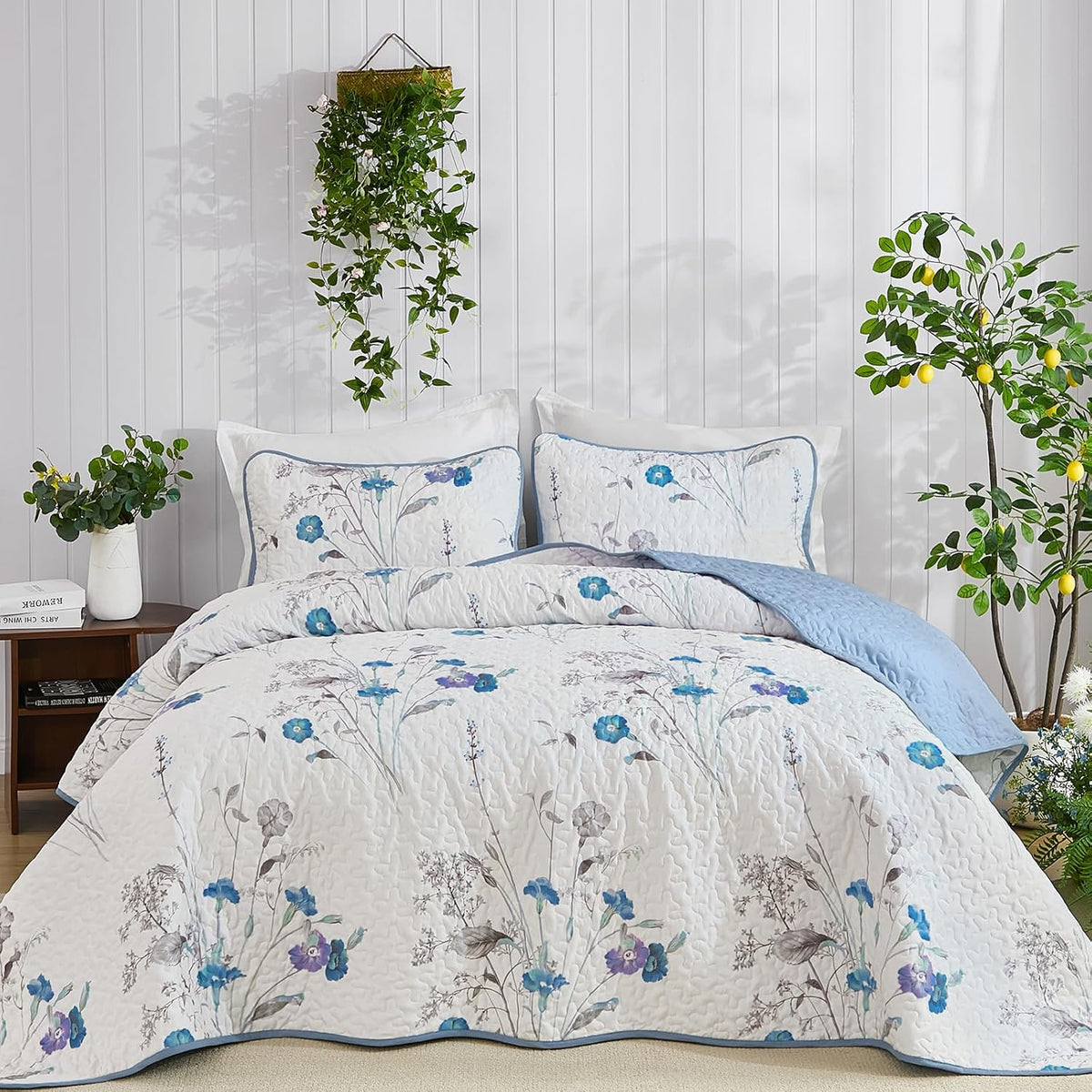 WONGS BEDDING Floral Blue Quilt Set King, 3Pcs Botanical Bedding Set