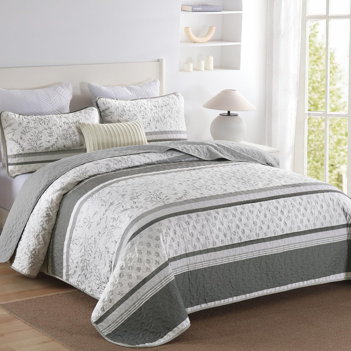 DJY Queen Quilt Set, Lightweight Striped Bedspread Bedding Set, Dark Brown