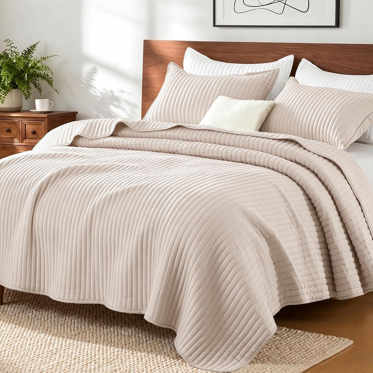 Exclusivo Mezcla Stripe Quilted King Quilt Bedding Set, Beige Cream