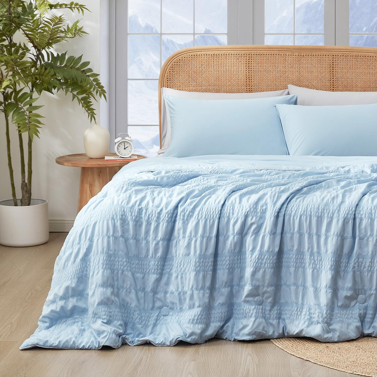 Cozy Bliss Seersucker Cooling Comforter Queen Size, Q-Max 0.45 Reversible Lightweight Cooling Blanket, Breathable Silk Smooth Summer Bedding Quilt for Hot Sleepers Night Sweats Dark Grey