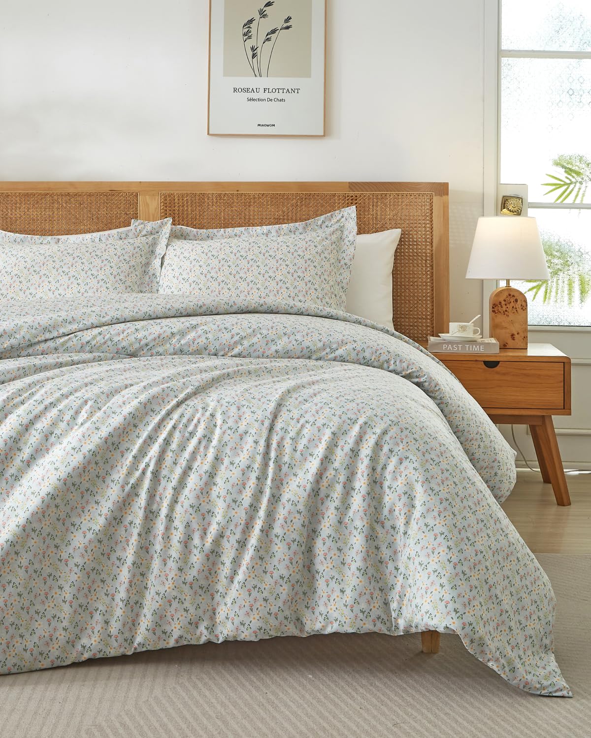 Duvet Cover Queen Size - Extra Soft 3 Piece with Zipper Closure - White