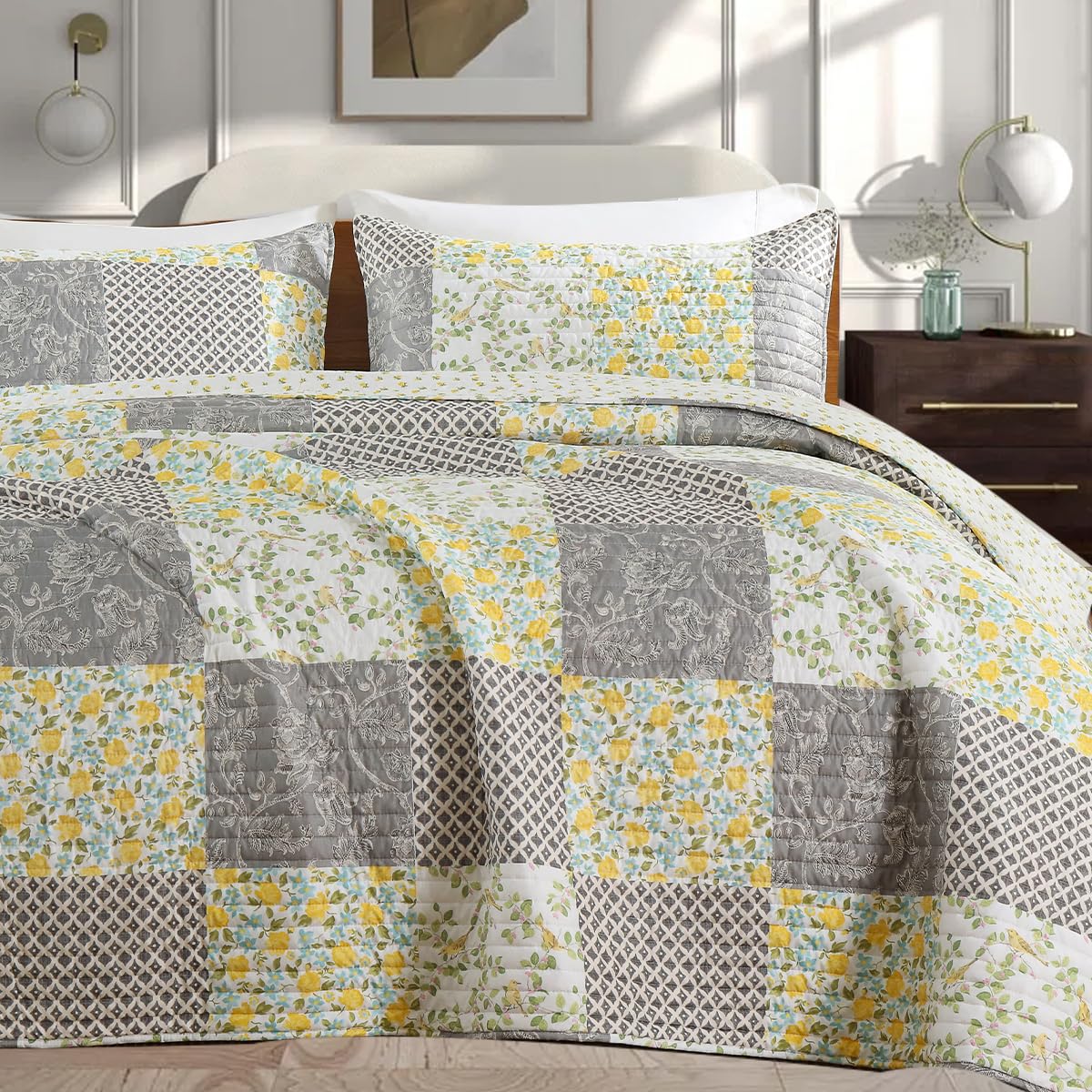 Twin Quilt Set - Washed Quilted Patchwork Comforter Coverlet, Lightweight Breathable Bedspread for All Seasons, Reversible 68"x90" with 2 Pillow Shams, Machine Washable