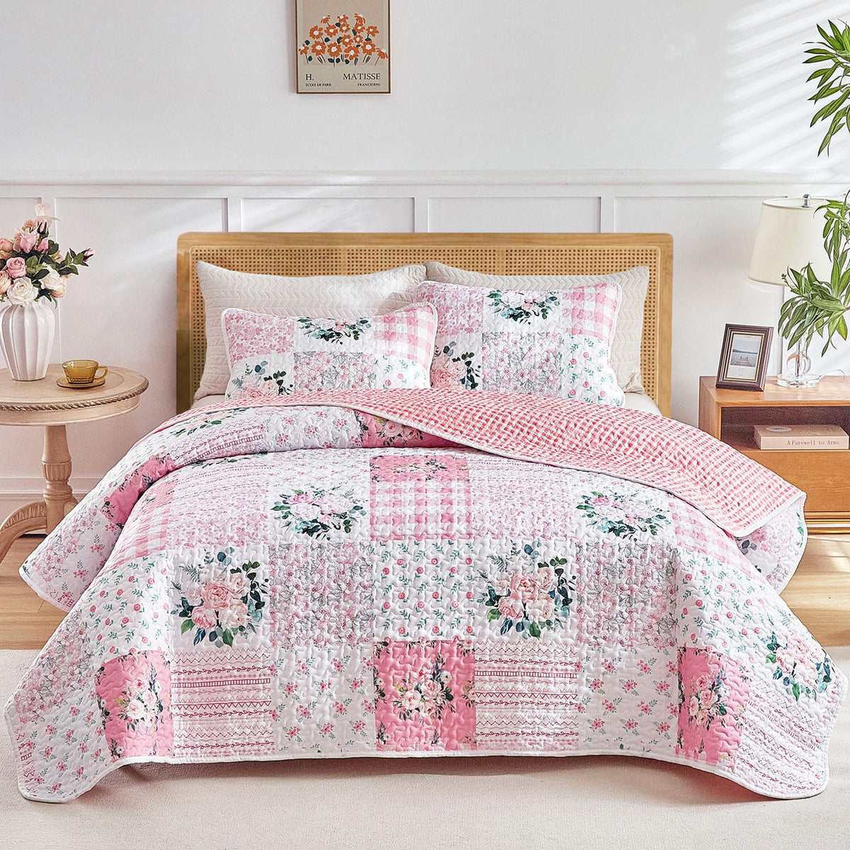 Joyreap 3 Pieces Floral Patchwork Quilt Set Queen, Orange n White Flowers Design, Smooth Soft Microfiber Quilt, Bedspread Bed Cover for All Season- 102x90 inches