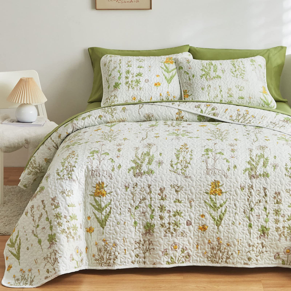 Joyreap 2 Pieces Microfiber Quilt Set, Botanical Blue Leaves on Light Gray Reversible Design, Bedspread Bed Cover for All Season, 1 Quilt and 1 Pillow Sham (Twin, 68x86 inches)