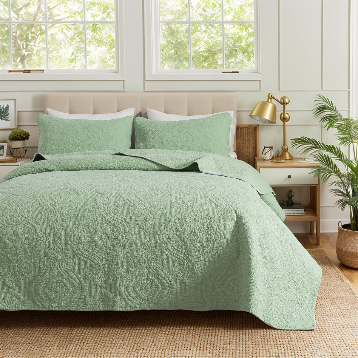 Brandream Queen Size Quilt Set Cotton Beige Quilts Luxury Medallion Matelasse Coverlet Set 3-Piece