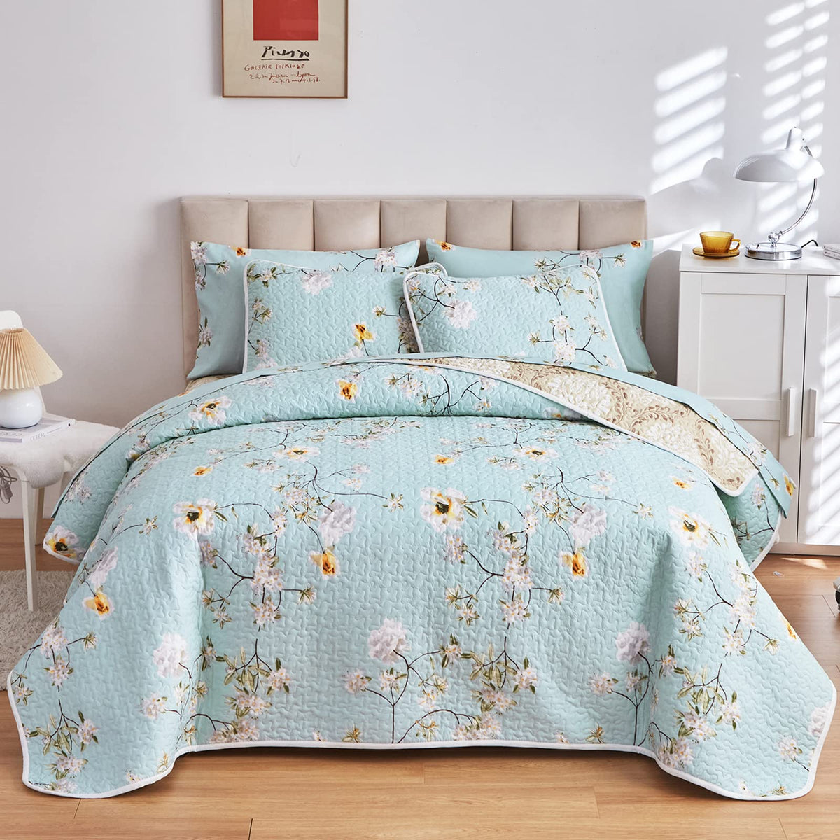 Joyreap 2 Pieces Microfiber Quilt Set, Botanical Blue Leaves on Light Gray Reversible Design, Bedspread Bed Cover for All Season, 1 Quilt and 1 Pillow Sham (Twin, 68x86 inches)