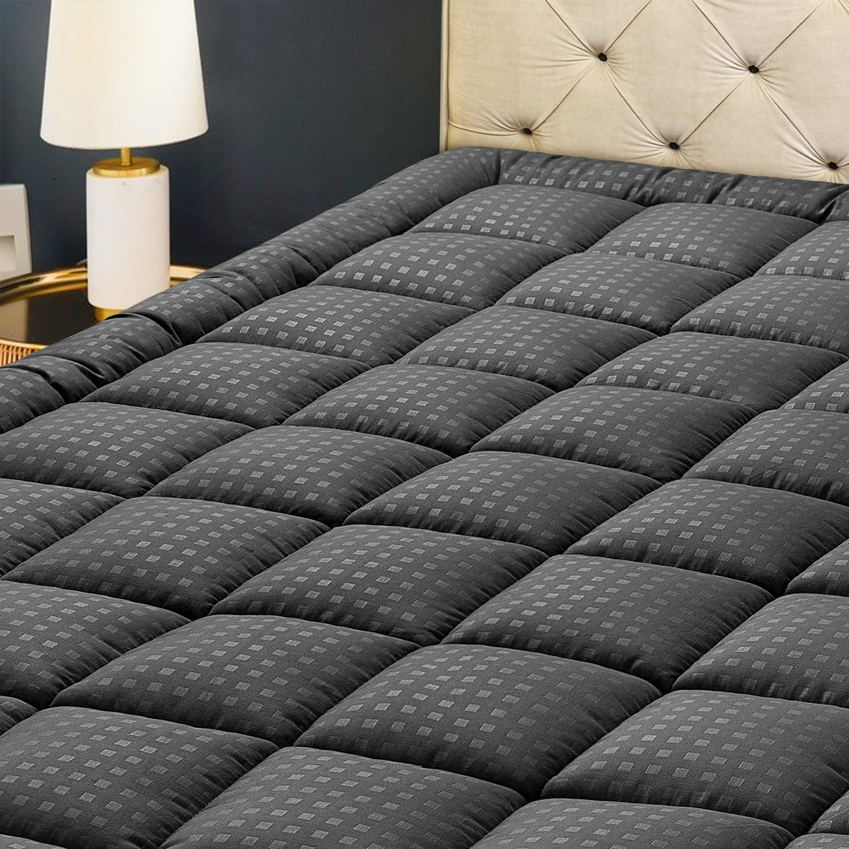 HYLEORY King Mattress Pad Quilted Fitted Mattress Protector Cooling Pillow Top Mattress Cover Breathable Fluffy Soft Mattress Topper with 8-21" Deep Pocket