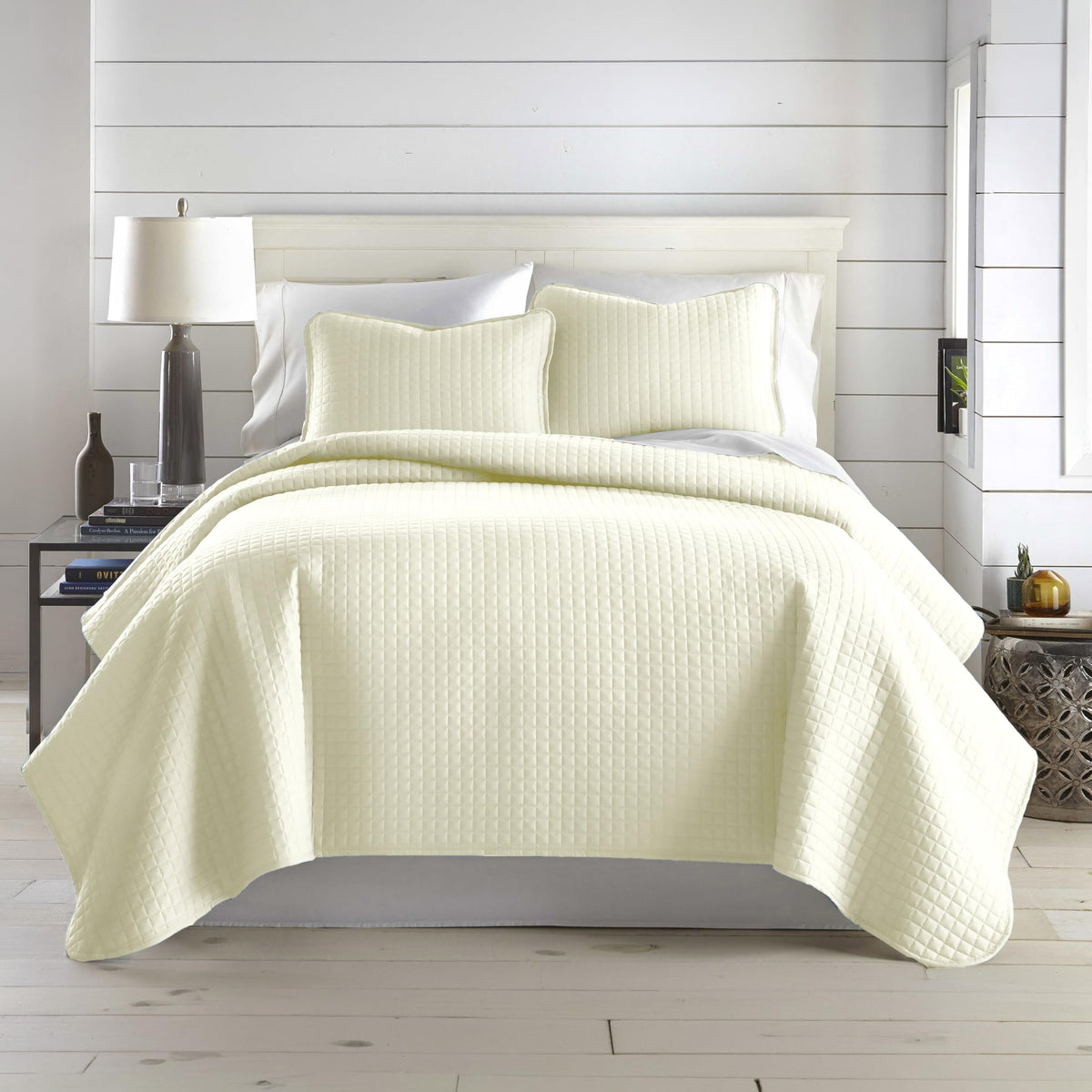 Queen Quilt Bedding Set with 2 Matching Quilted Pillow Shams, Natural Beige