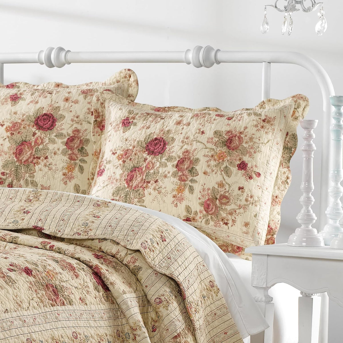 Greenland Home Antique Rose 100% Cotton Quilted Pillow Sham, Standard 20x26-inch, Ecru