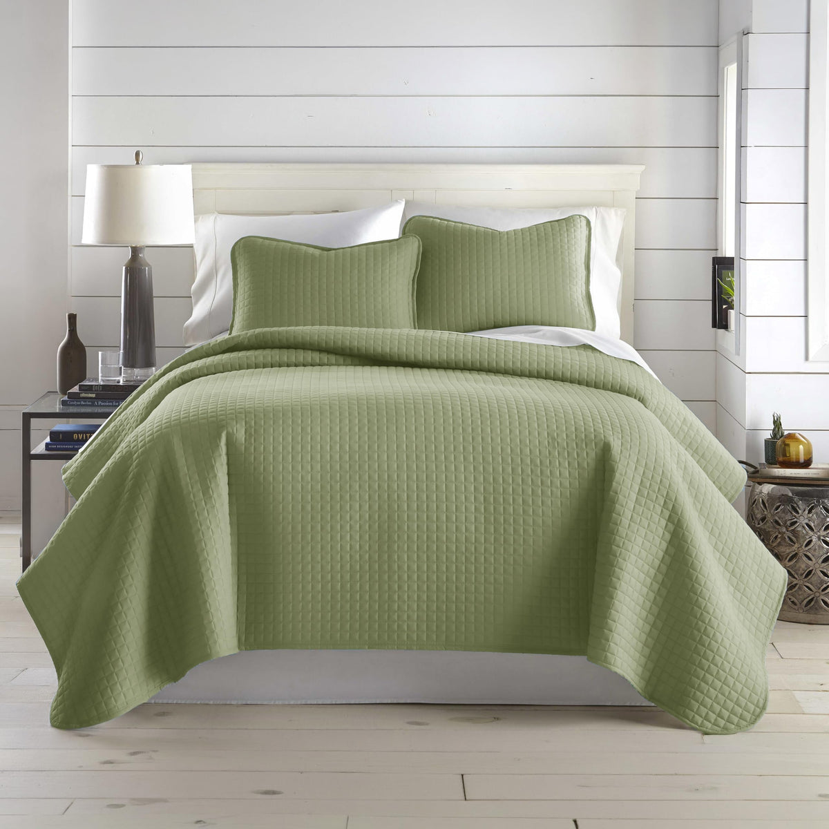 Queen Quilt Bedding Set with 2 Matching Quilted Pillow Shams, Natural Beige