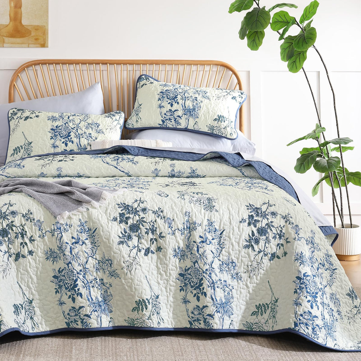 WONGS BEDDING Floral Quilt Set King, 3 Pcs Brown Bedspread Coverlets Set