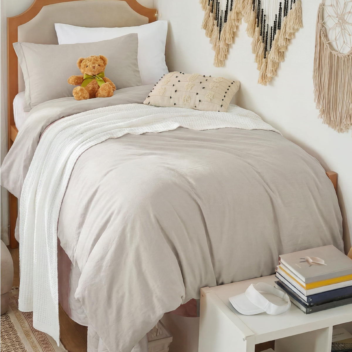 Bedsure Prewashed Duvet Cover Full, Cotton-Like Soft Bedding Set, White