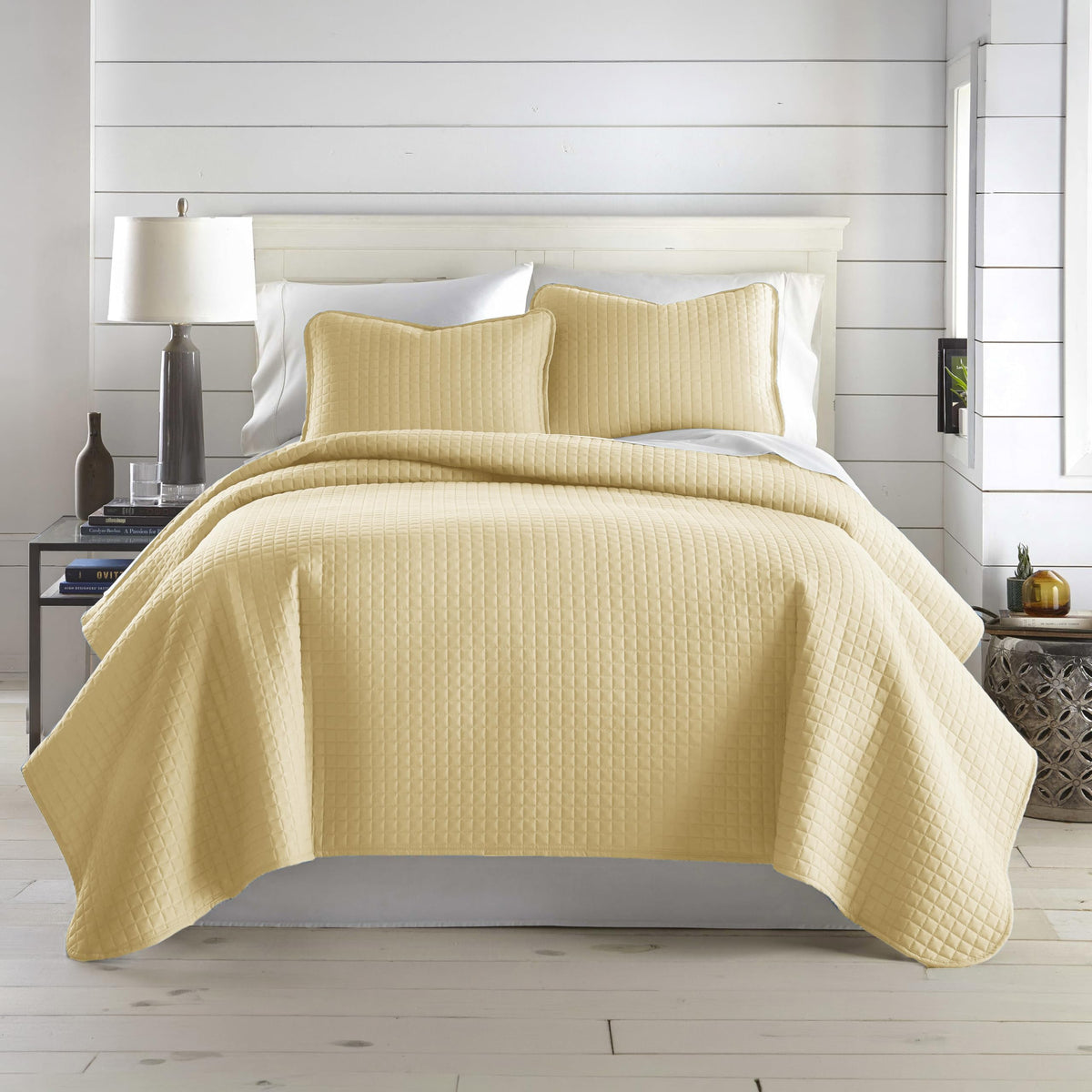 Queen Quilt Bedding Set with 2 Matching Quilted Pillow Shams, Natural Beige