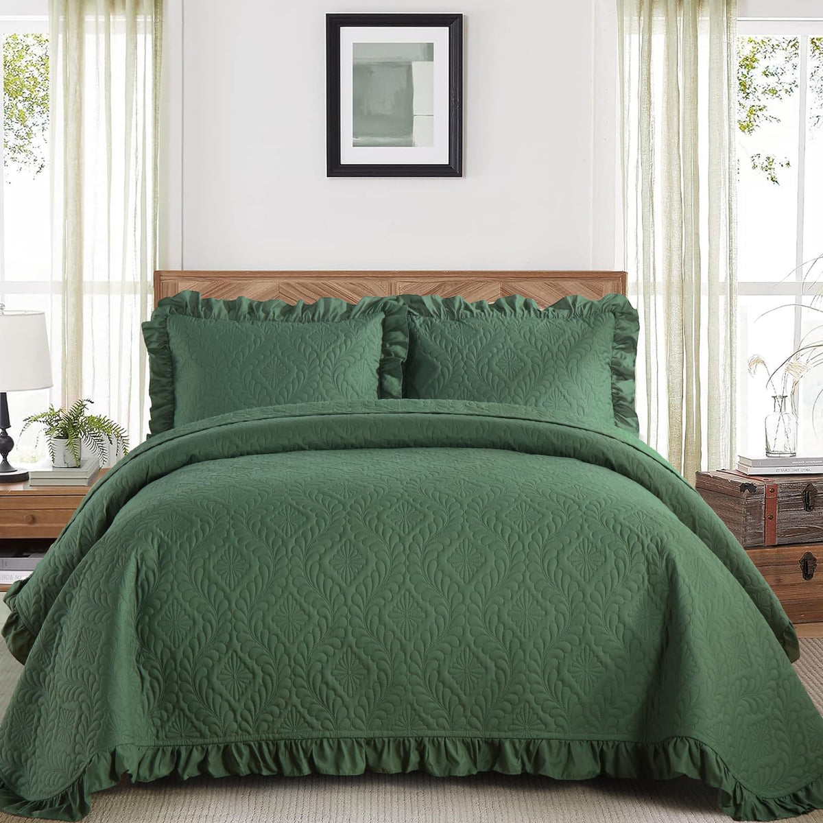 DJY Quilts Queen Size, Ruffled Reversible Bedding Set, Beige