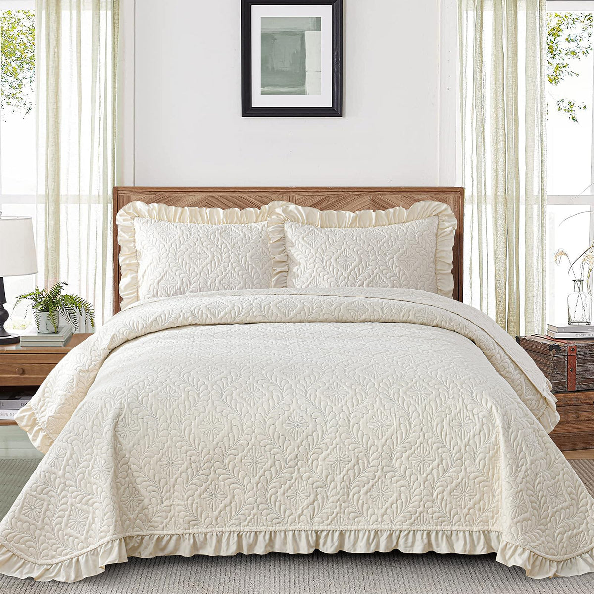 DJY Quilts Queen Size, Ruffled Reversible Bedding Set, Beige