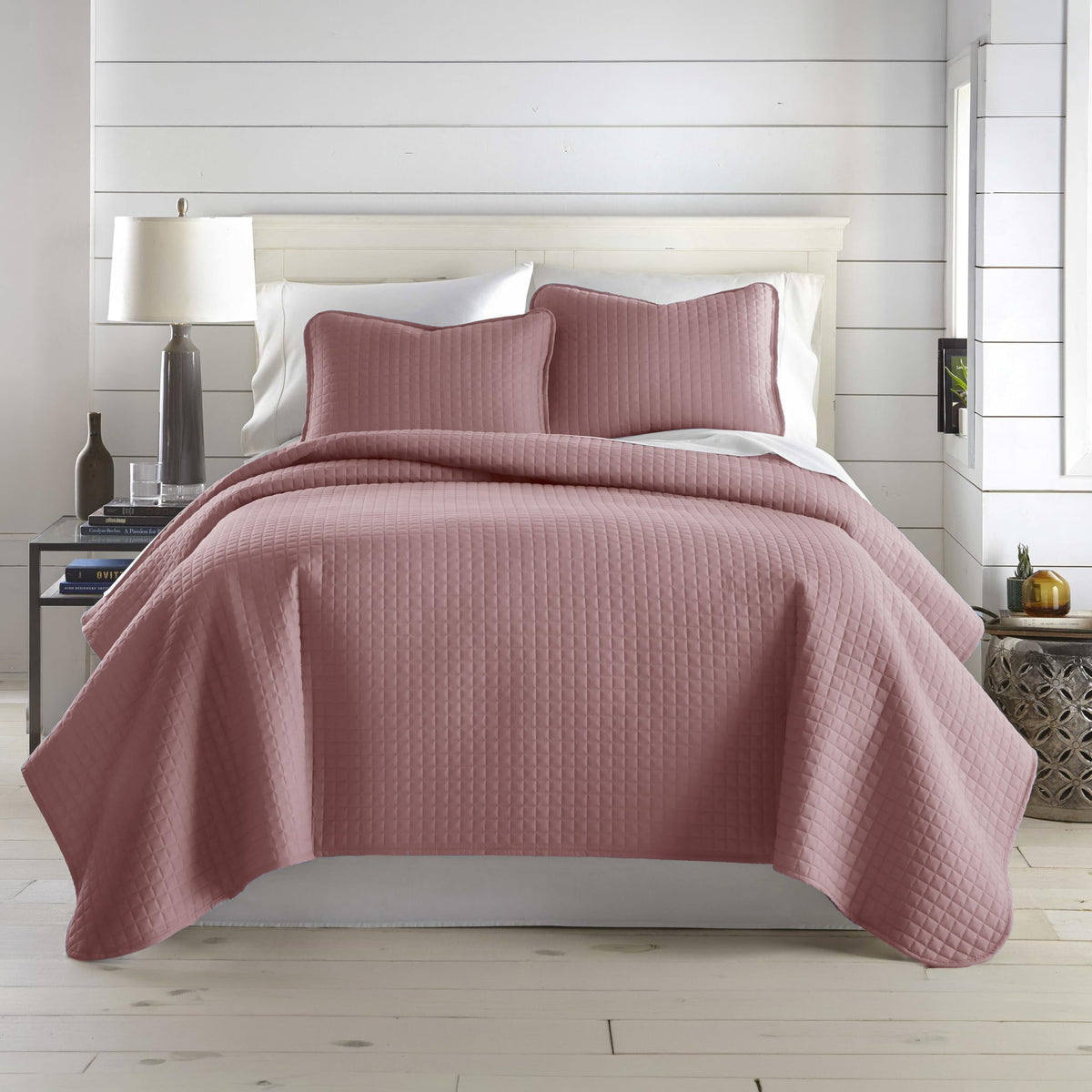 Queen Quilt Bedding Set with 2 Matching Quilted Pillow Shams, Natural Beige