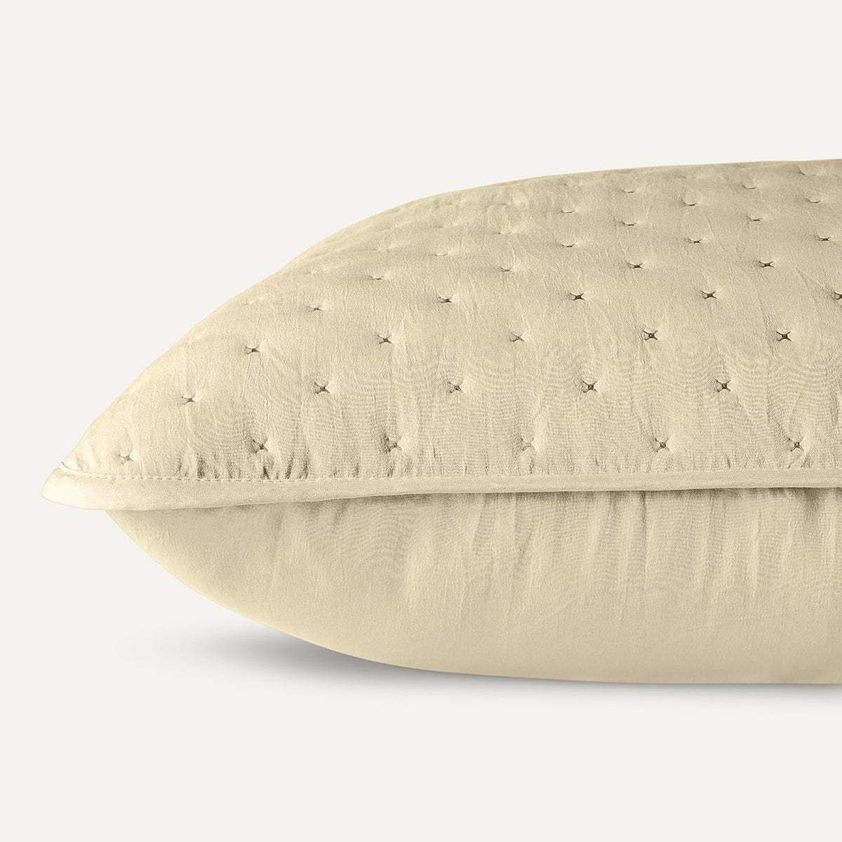 Amazon Basics Brushed Microfiber Quilt Set, Extra Soft with Natural Texture, 2-Piece, Twin/Twin XL, Beige