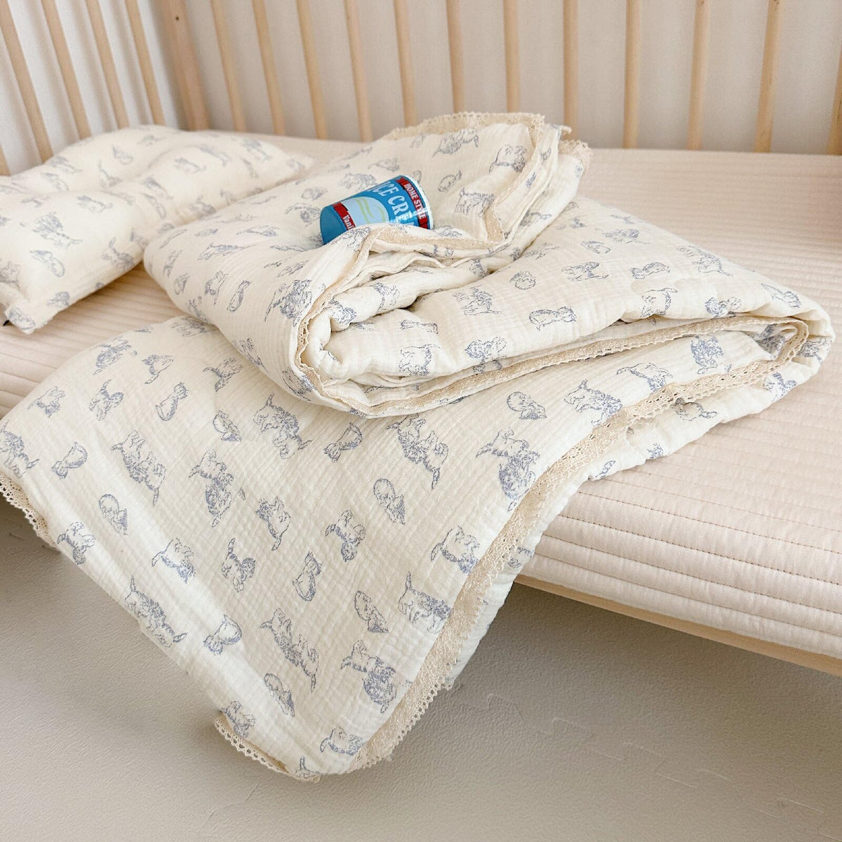 BuLuTu Shabby Chic Floral Quilt for Full Size Bed Blankets Muslin Cotton Summer Quilts Lightweight Soft Kids Comforter for Girls Teens Azalea Pattern, 79"x90", 3.9 Pounds, No Pillowcases