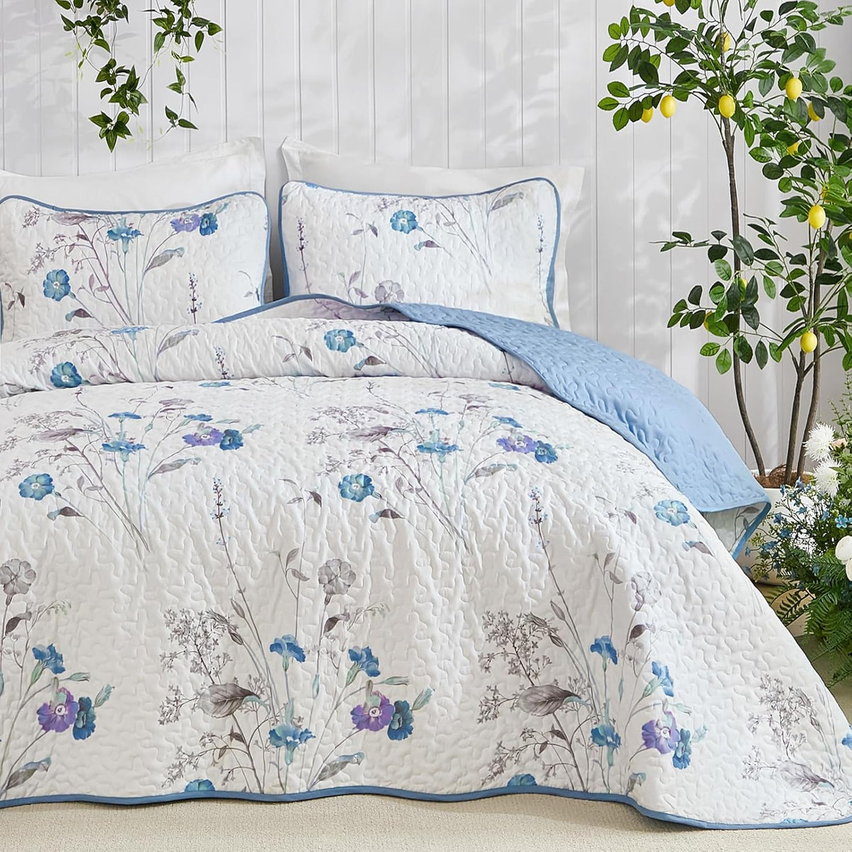 WONGS BEDDING Floral Blue Quilt Set King, 3Pcs Botanical Bedding Set