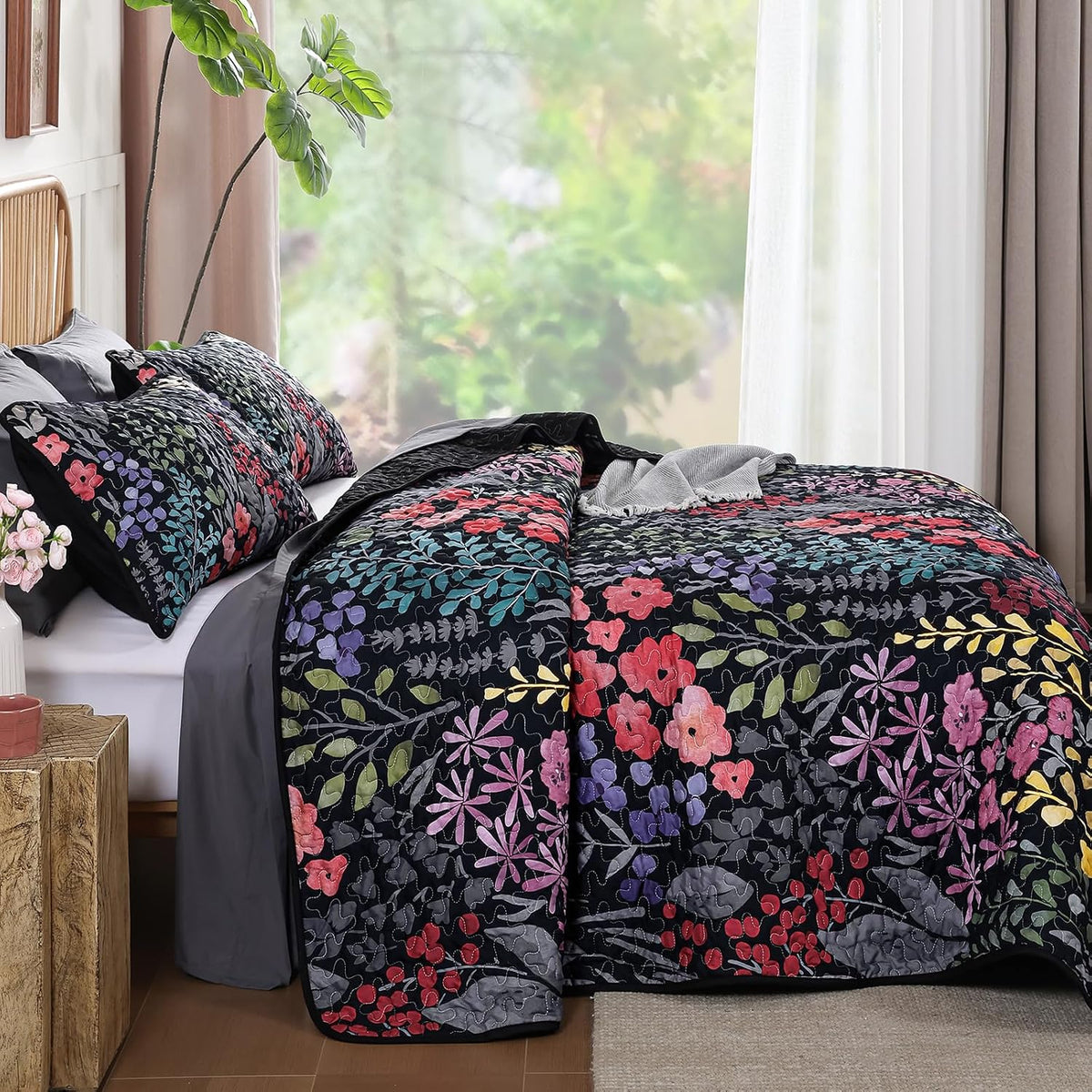 Xruibed Floral Quilt Sets King Size, 3 Pcs Soft Black Bedspread Bedding Set