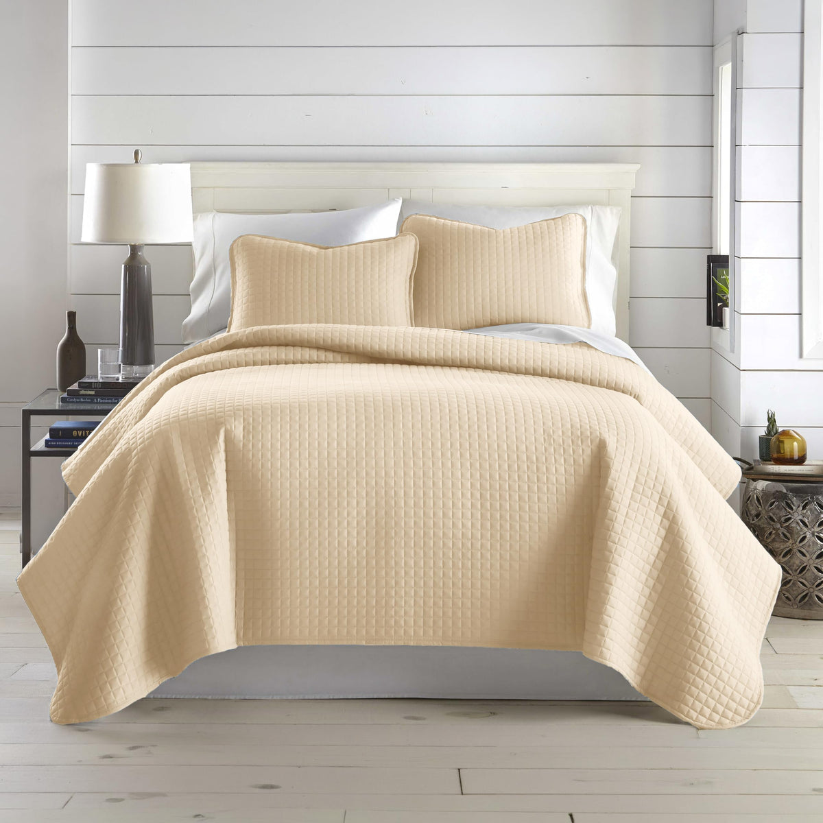 Queen Quilt Bedding Set with 2 Matching Quilted Pillow Shams, Natural Beige