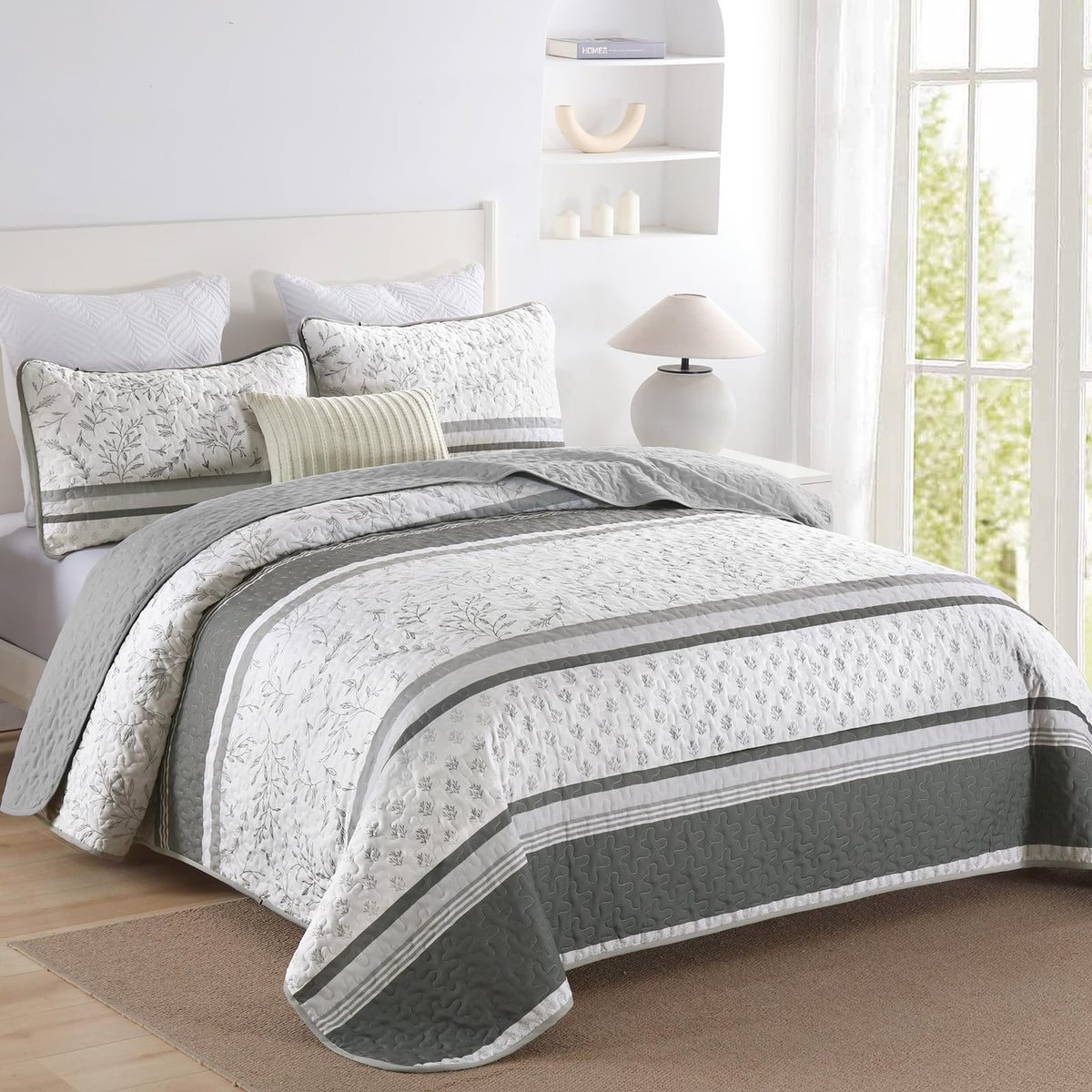 DJY Queen Quilt Set, Lightweight Striped Bedspread Bedding Set, Dark Brown
