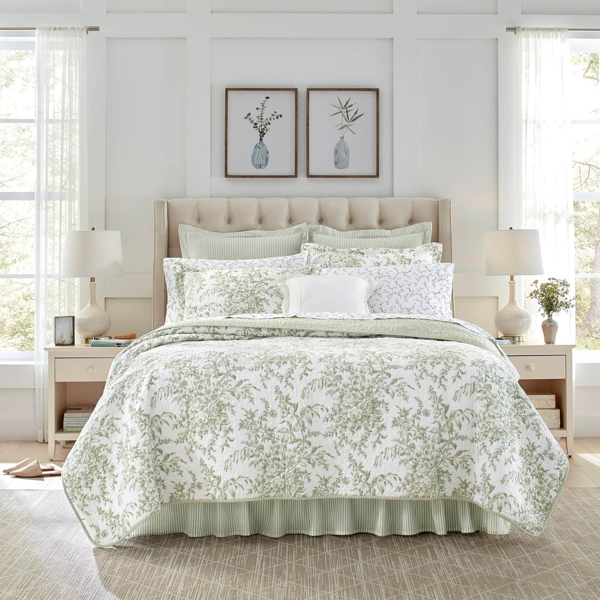 Laura Ashley - Queen Cotton Quilt with Shams, Reversible 3-Piece Bedding