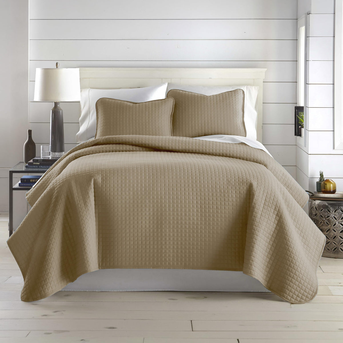 Queen Quilt Bedding Set with 2 Matching Quilted Pillow Shams, Natural Beige