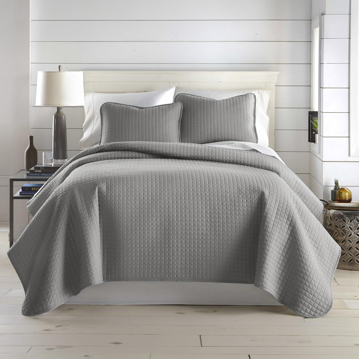 Queen Quilt Bedding Set with 2 Matching Quilted Pillow Shams, Natural Beige