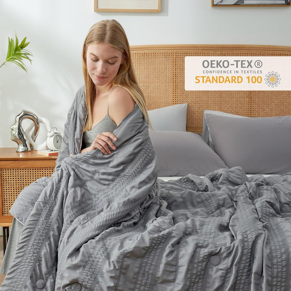 Cozy Bliss Seersucker Cooling Comforter Queen Size, Q-Max 0.45 Reversible Lightweight Cooling Blanket, Breathable Silk Smooth Summer Bedding Quilt for Hot Sleepers Night Sweats Dark Grey